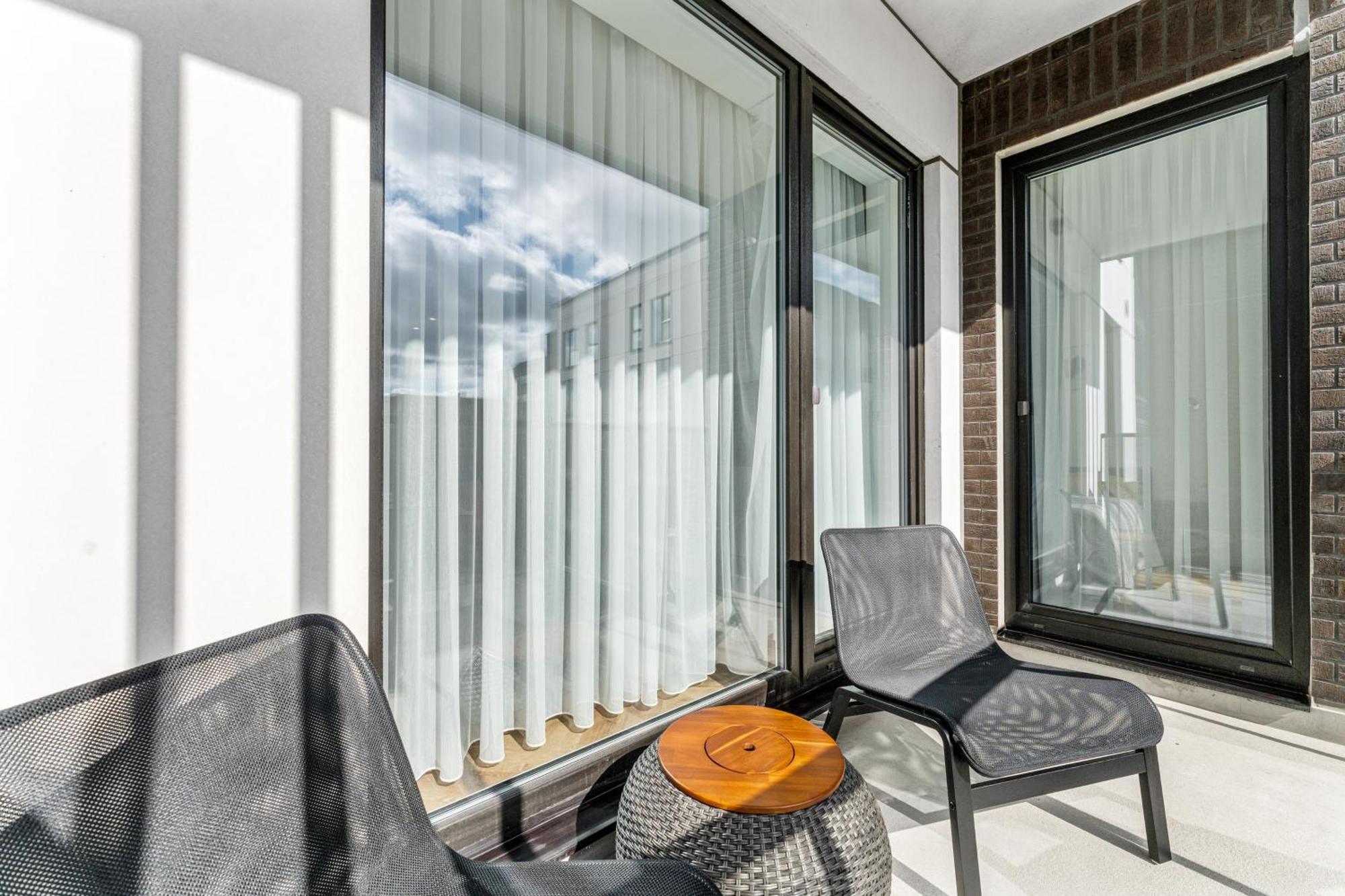 50m2 Near Japanese Garden - 4th Floor Apartment
